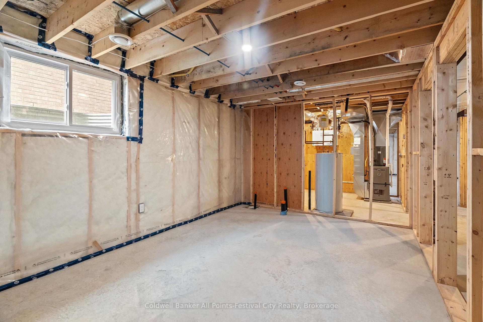 Photo 35 of 463 Warren Street, Goderich, Goderich (Town) — HOMEH