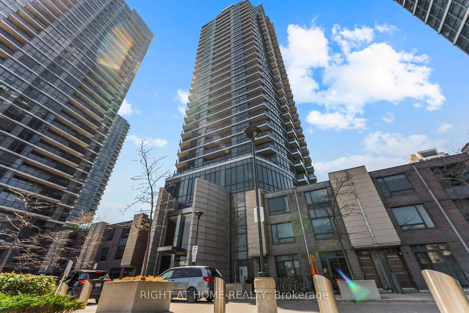 Photo 1 of Unit 2801, 5 Valhalla Inn Road, Etobicoke, Islington-City Centre West — HOMEH