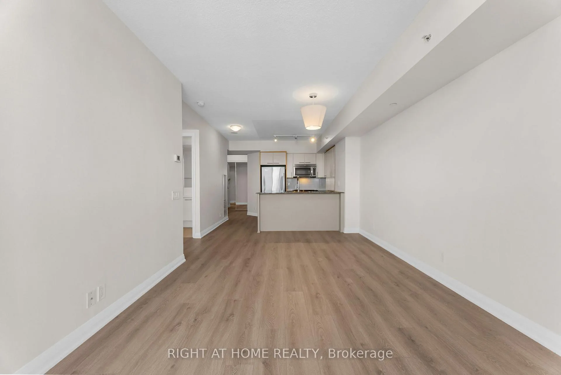 Photo 12 of Unit 2801, 5 Valhalla Inn Road, Etobicoke, Islington-City Centre West — HOMEH