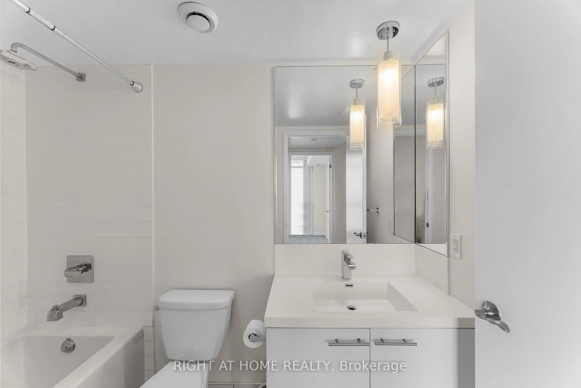 Photo 22 of Unit 2801, 5 Valhalla Inn Road, Etobicoke, Islington-City Centre West — HOMEH