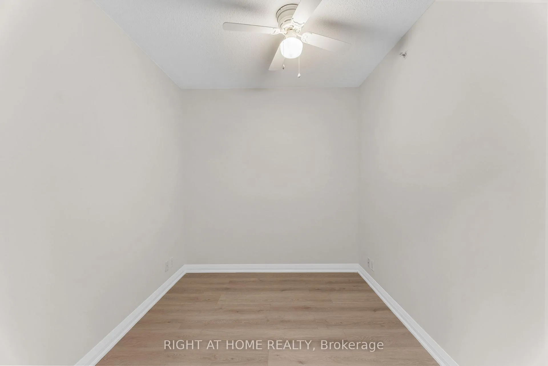Photo 25 of Unit 2801, 5 Valhalla Inn Road, Etobicoke, Islington-City Centre West — HOMEH