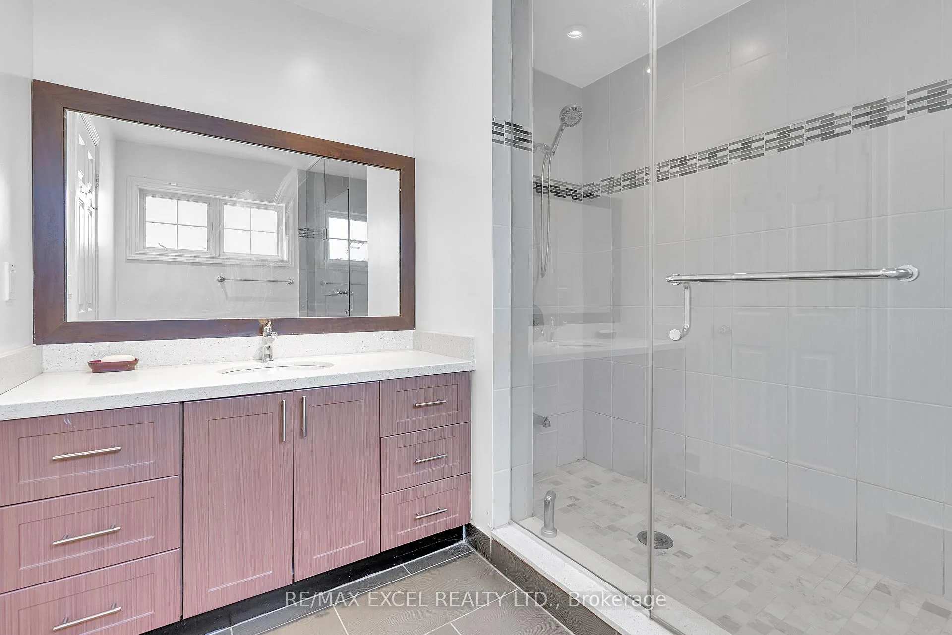 Photo 16 of Unit 16, 23 St Moritz Way, Markham, Unionville — HOMEH