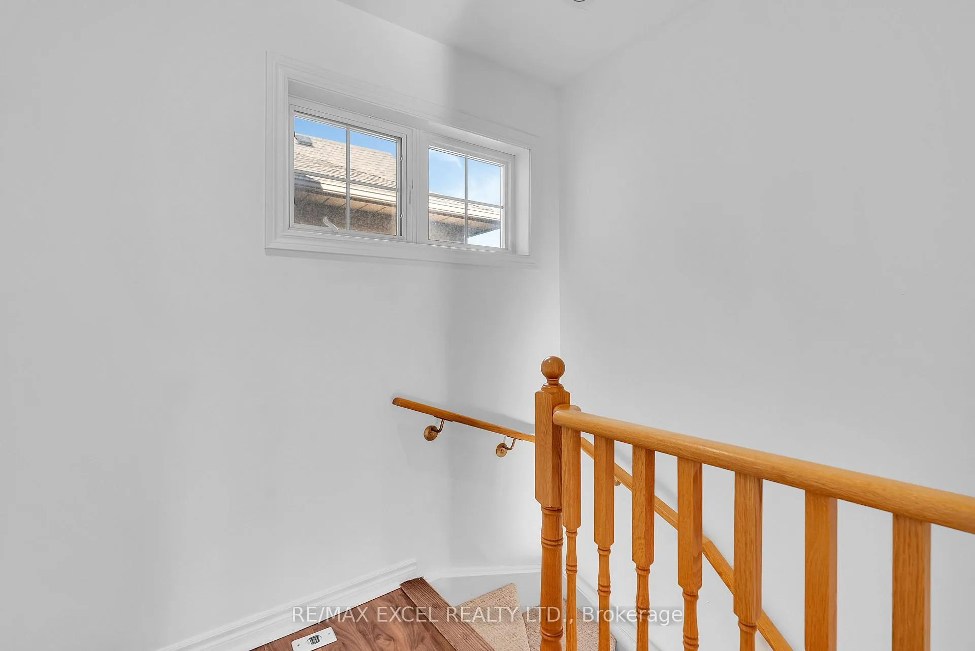 Photo 18 of Unit 16, 23 St Moritz Way, Markham, Unionville — HOMEH