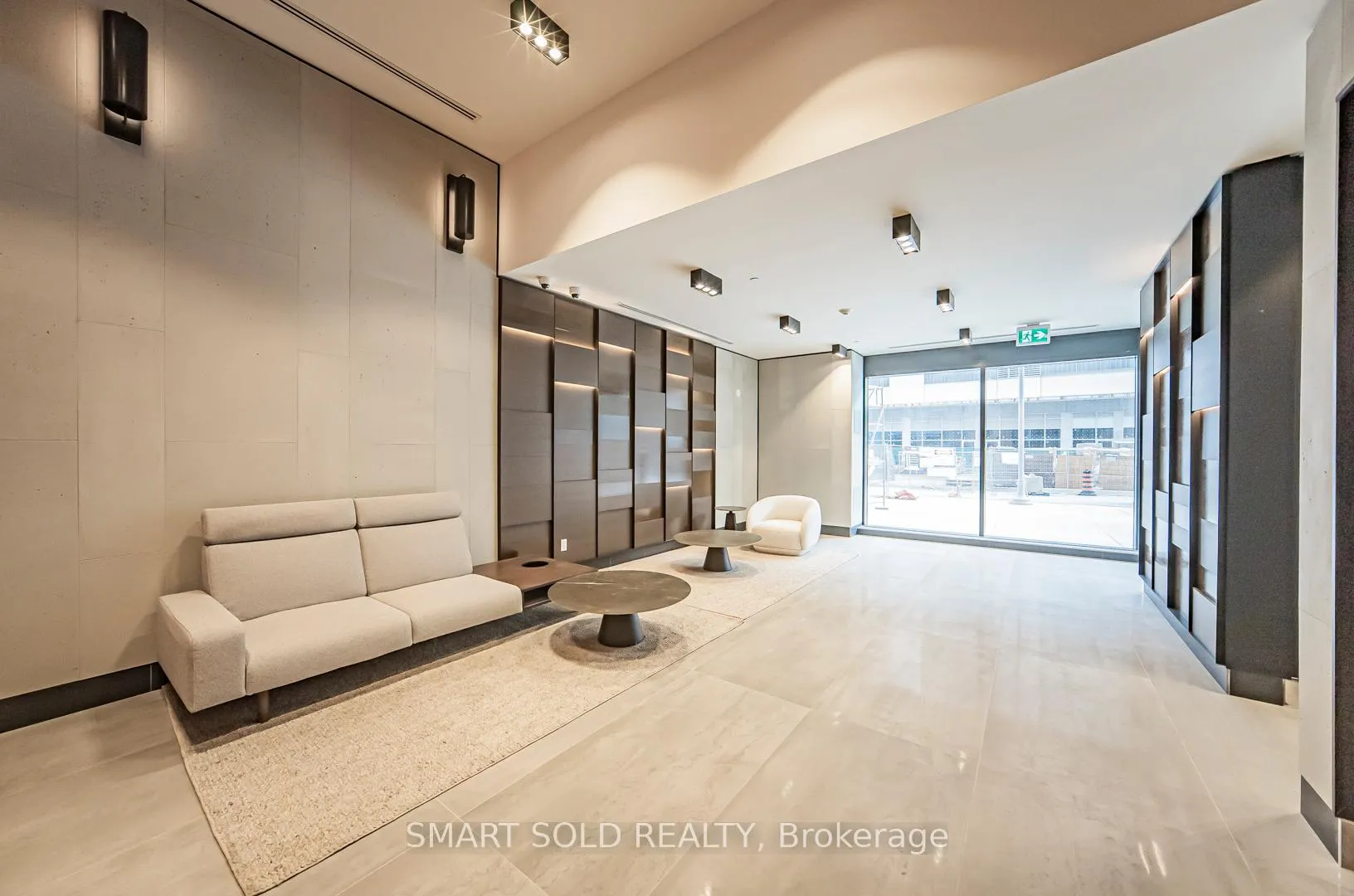 Front of Unit 504, 38 Simcoe Promenade