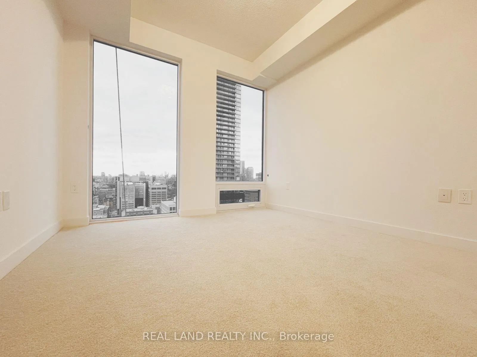 Photo 13 of Unit 3210, 238 Simcoe Street, Toronto, University — HOMEH