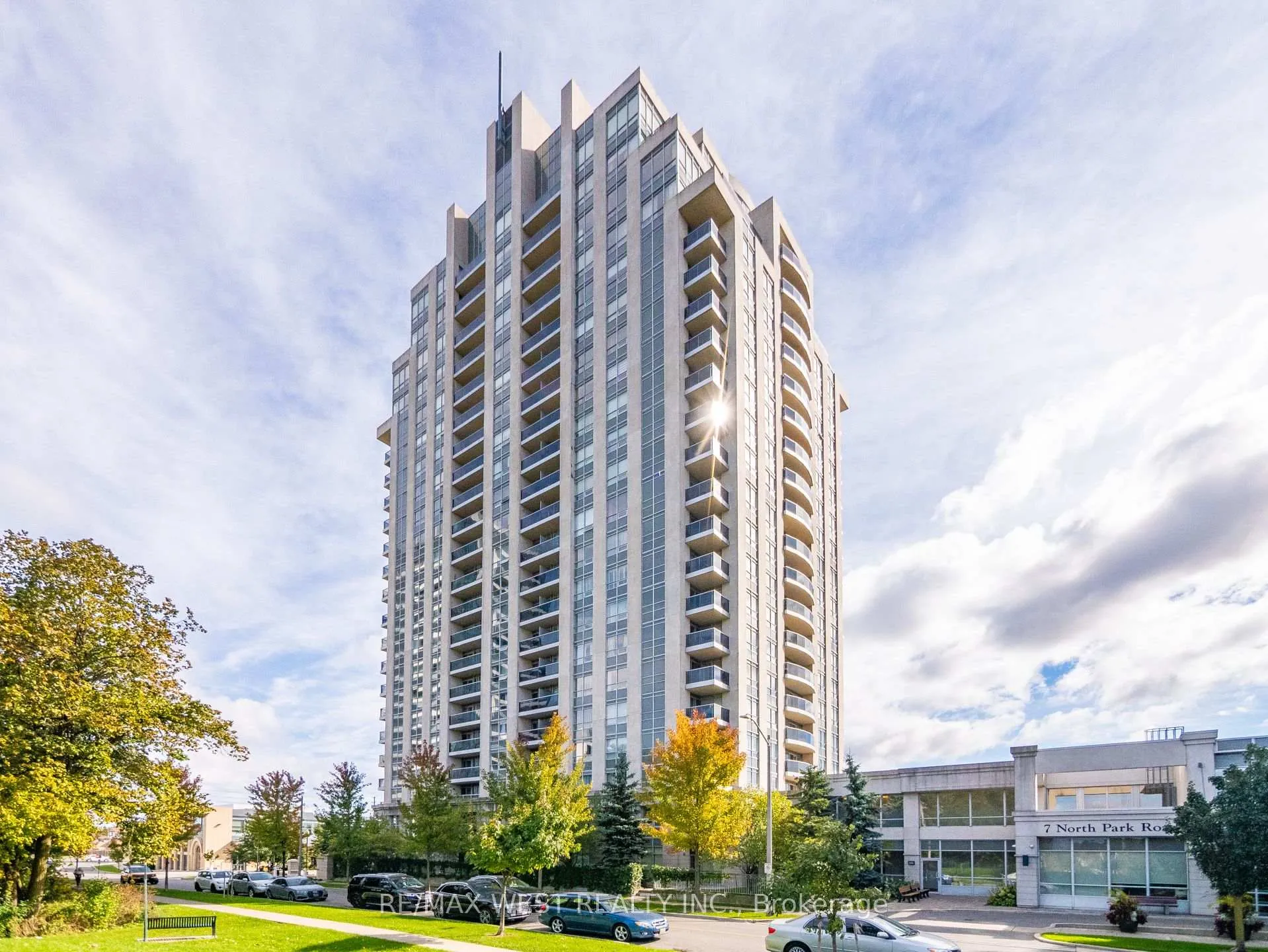 Front of Unit 309, 7 North Park Road
