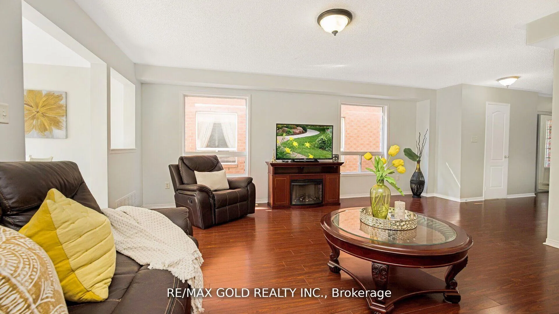Photo 5 of 8 Corvette Court, Brampton, Fletcher's Meadow — HOMEH