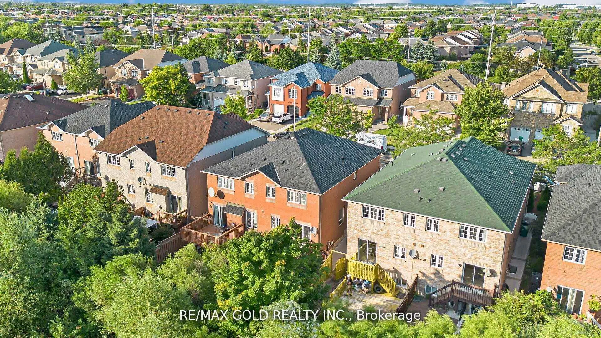 Photo 35 of 8 Corvette Court, Brampton, Fletcher's Meadow — HOMEH