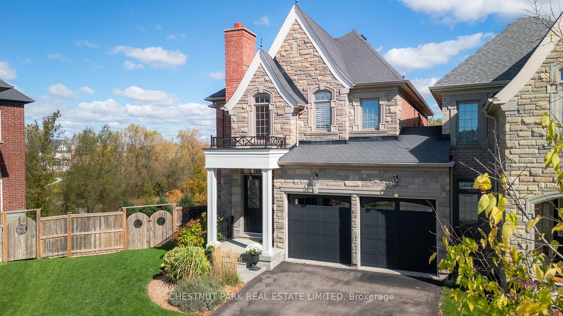 Photo 1 of 22 Alex Campbell Crescent, King, King City — HOMEH
