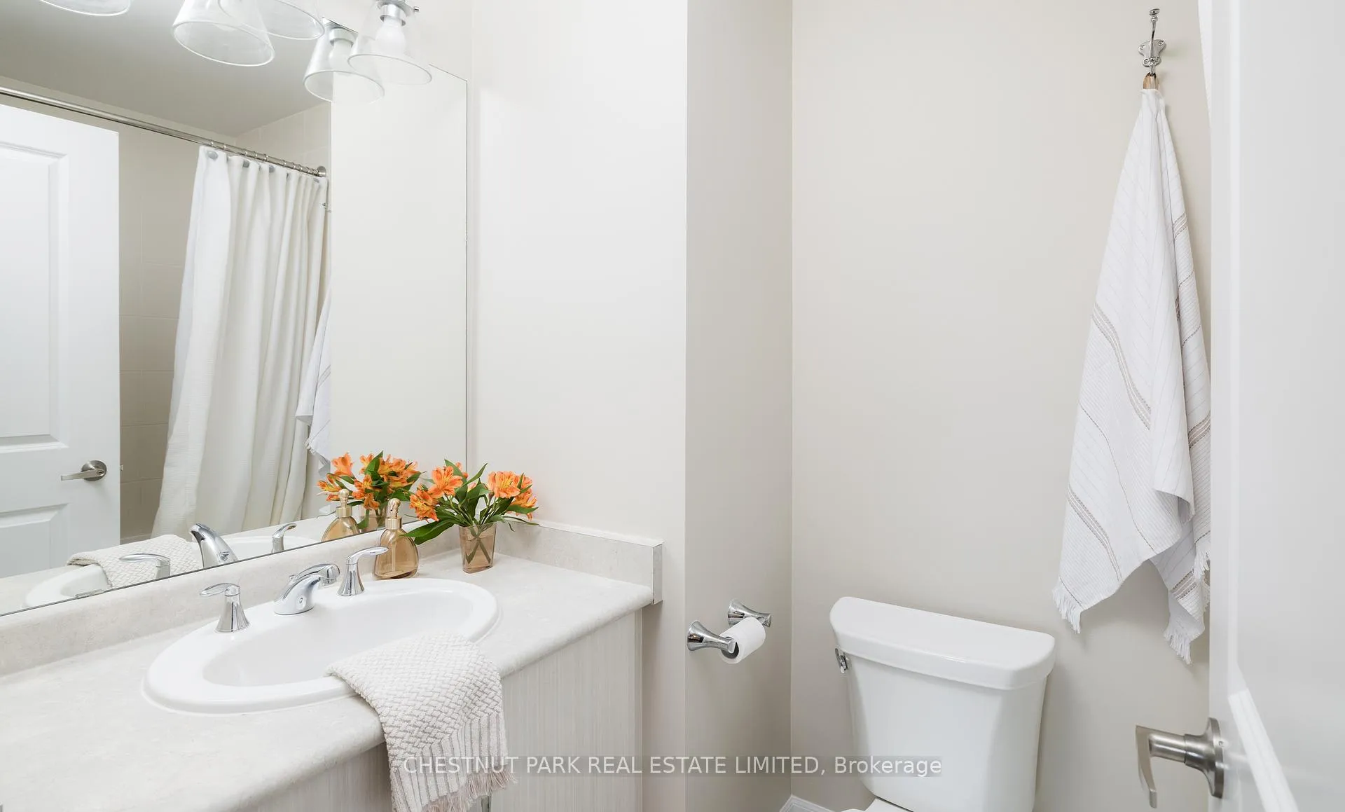 Photo 21 of 22 Alex Campbell Crescent, King, King City — HOMEH