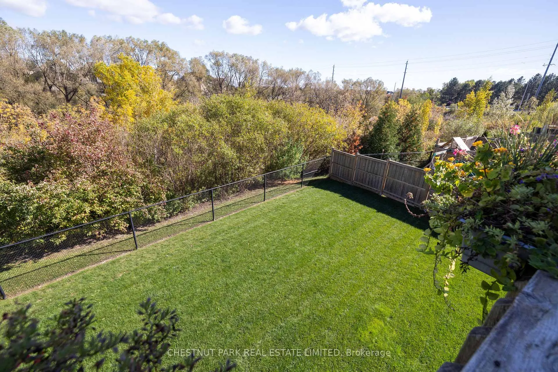Photo 35 of 22 Alex Campbell Crescent, King, King City — HOMEH