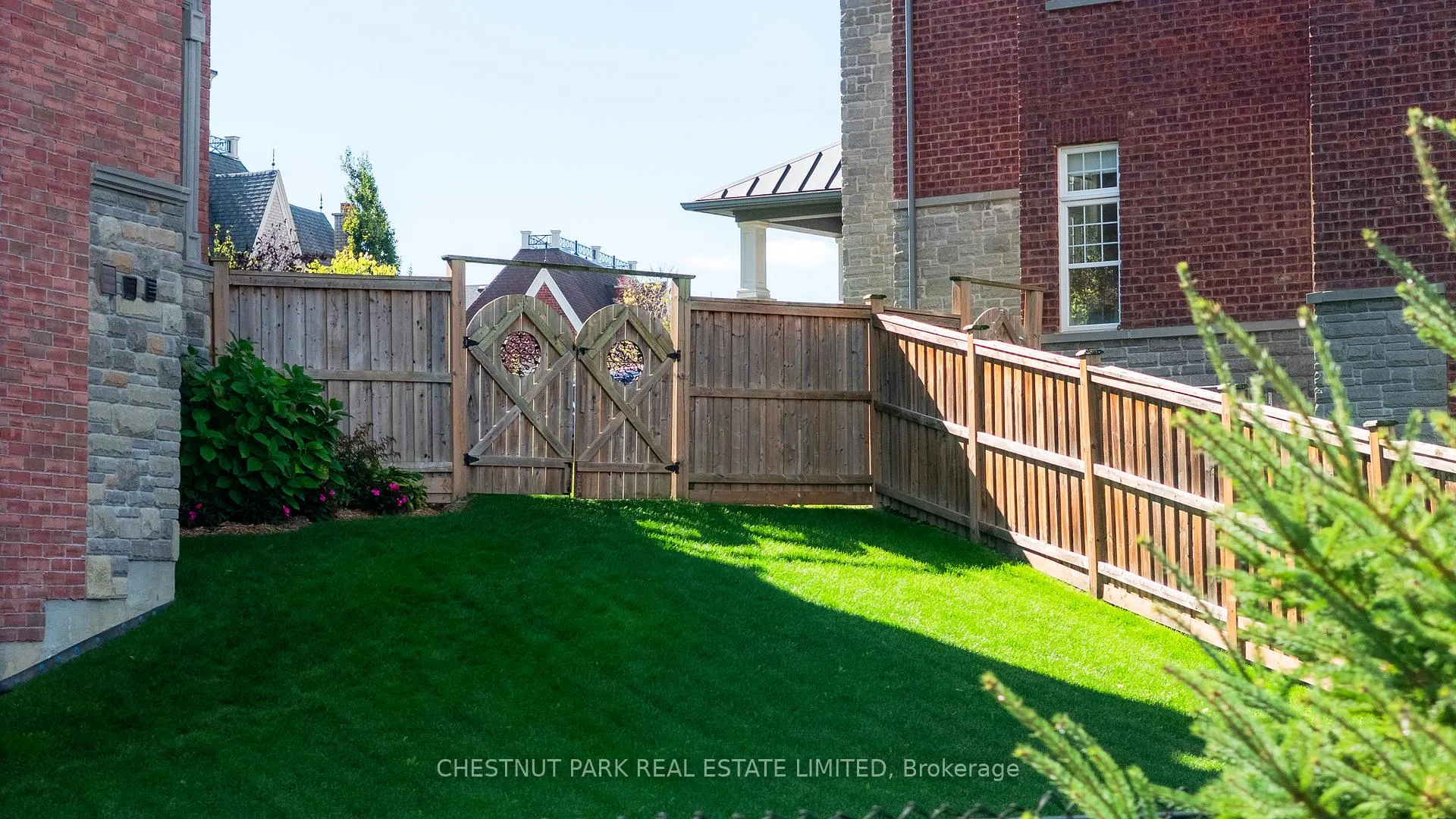 Photo 41 of 22 Alex Campbell Crescent, King, King City — HOMEH