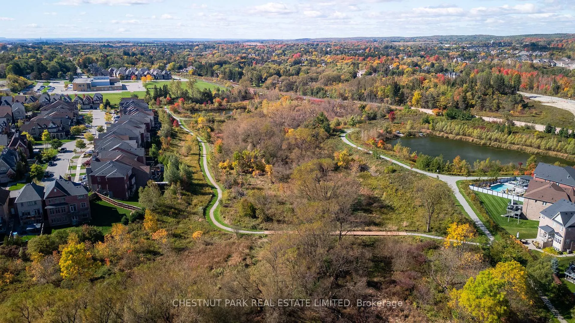 Photo 42 of 22 Alex Campbell Crescent, King, King City — HOMEH