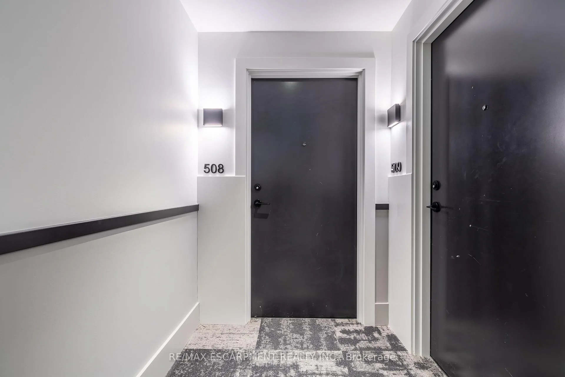 Photo 15 of Unit 508, 600 North Service Road, Hamilton, Stoney Creek — HOMEH