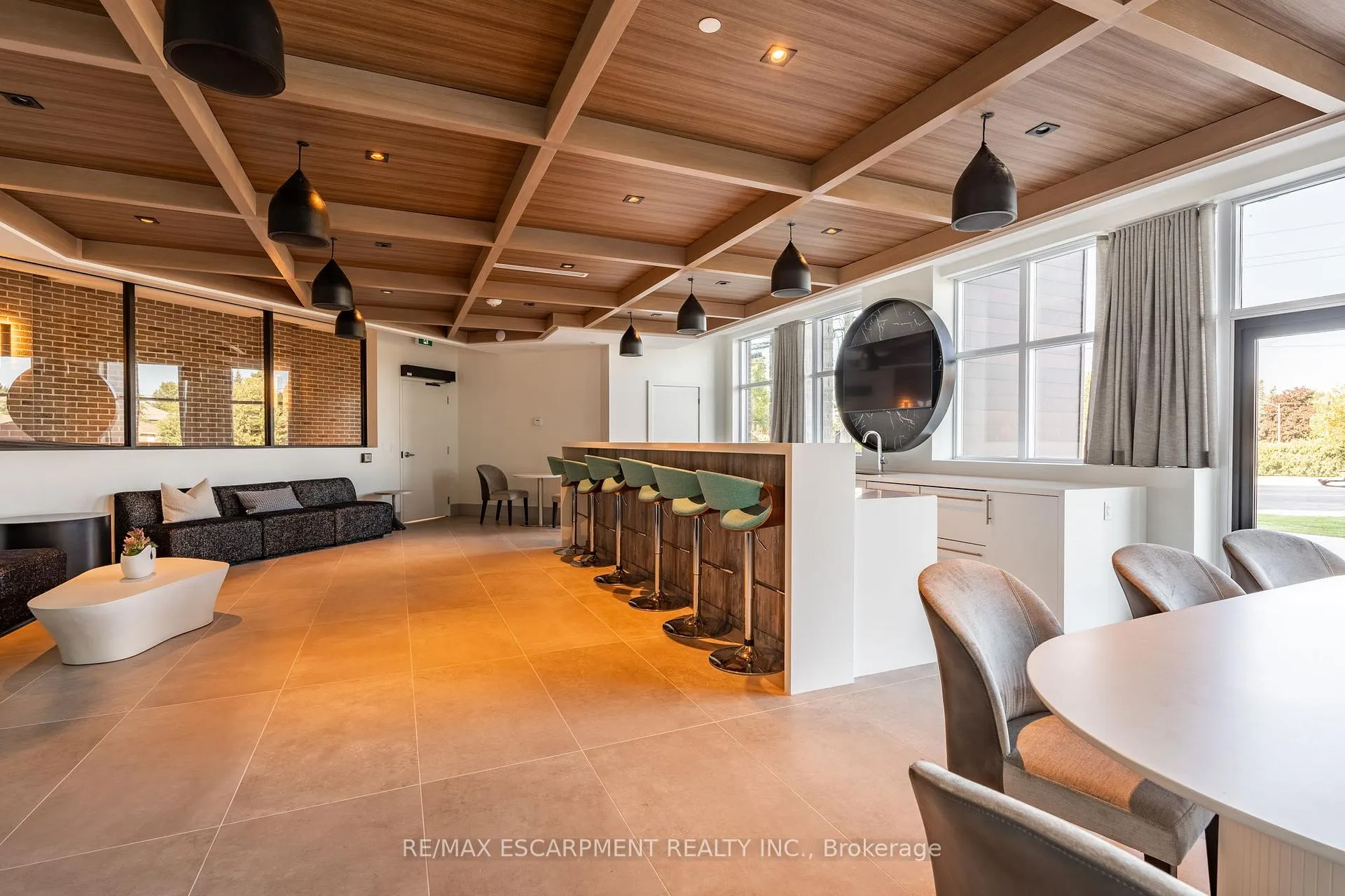 Photo 26 of Unit 508, 600 North Service Road, Hamilton, Stoney Creek — HOMEH