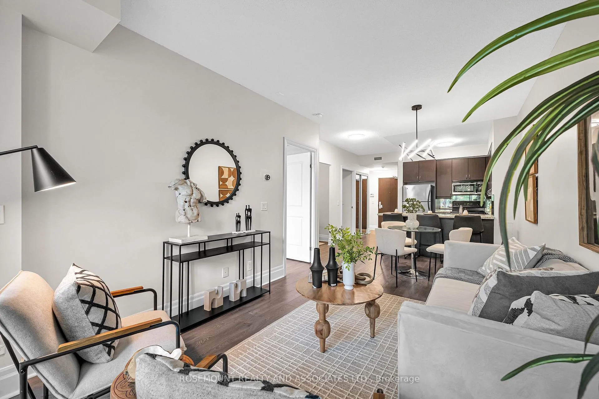 Front of Unit 223, 39 Upper Duke Crescent