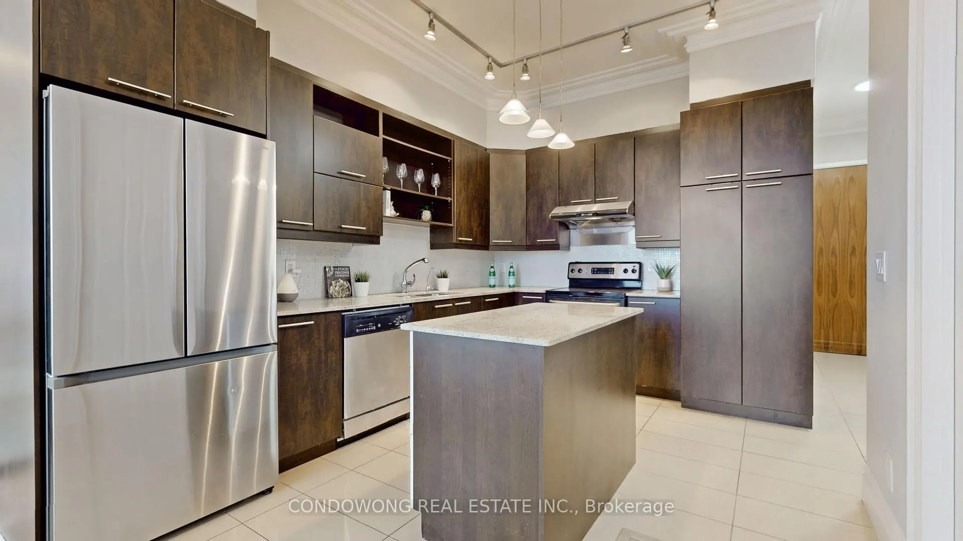 Photo 10 of Unit UPH12, 37 Galleria Parkway, Markham, Commerce Valley — HOMEH