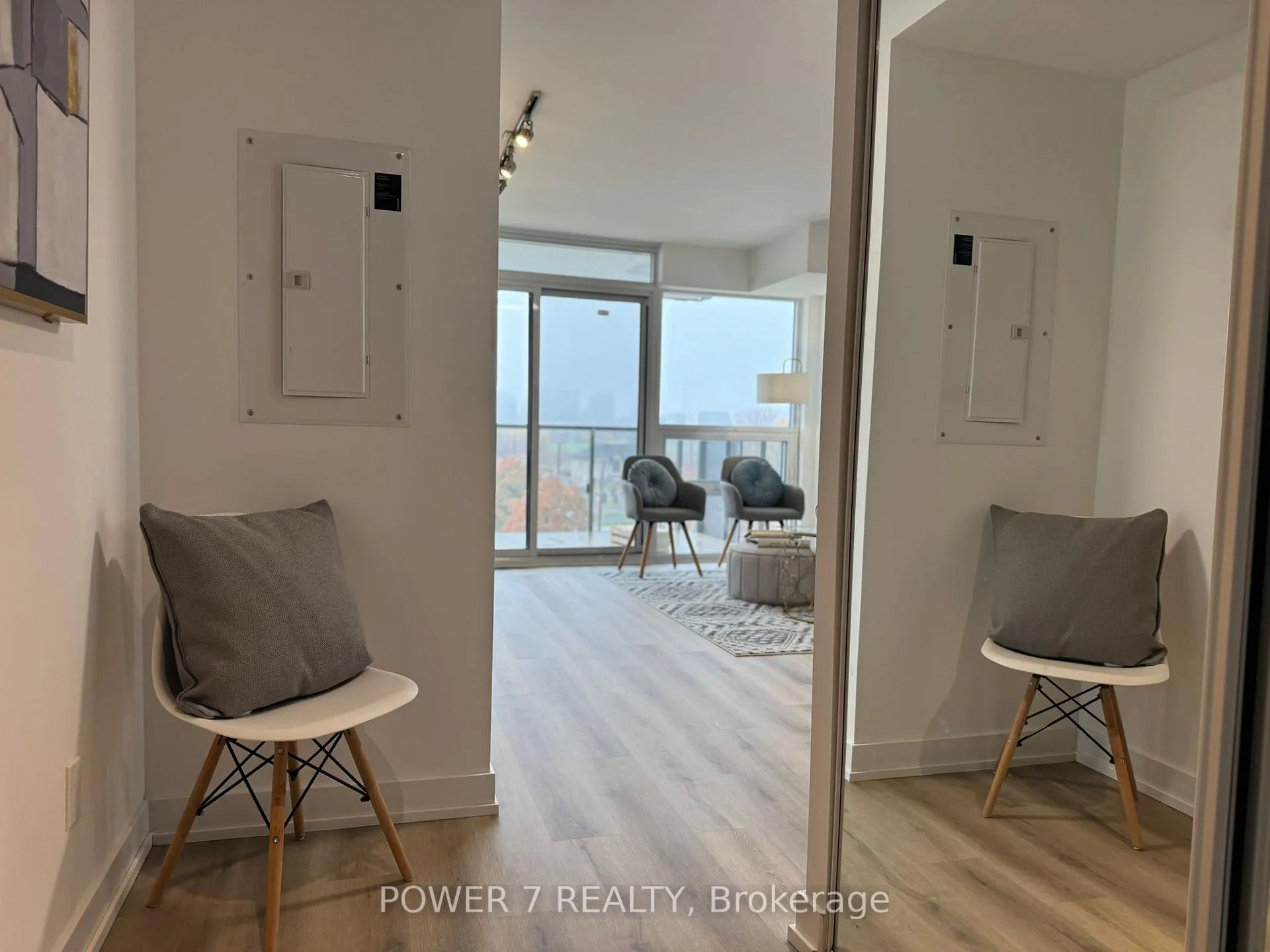 Photo 4 of Unit 614, 120 Varna Drive, Toronto, Englemount-Lawrence — HOMEH