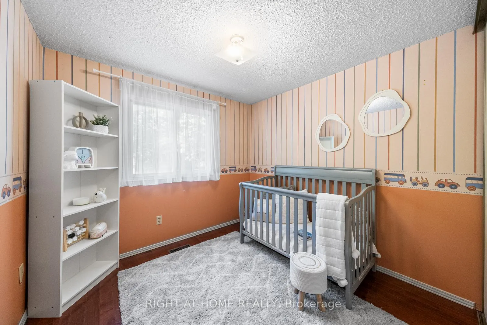Photo 28 of 8 Kindale Way, Markham, Thornhill — HOMEH