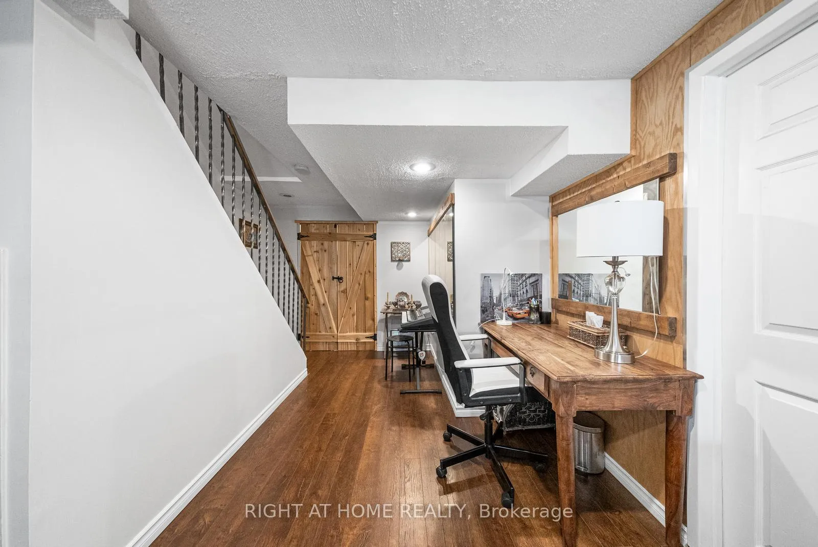 Photo 32 of 8 Kindale Way, Markham, Thornhill — HOMEH