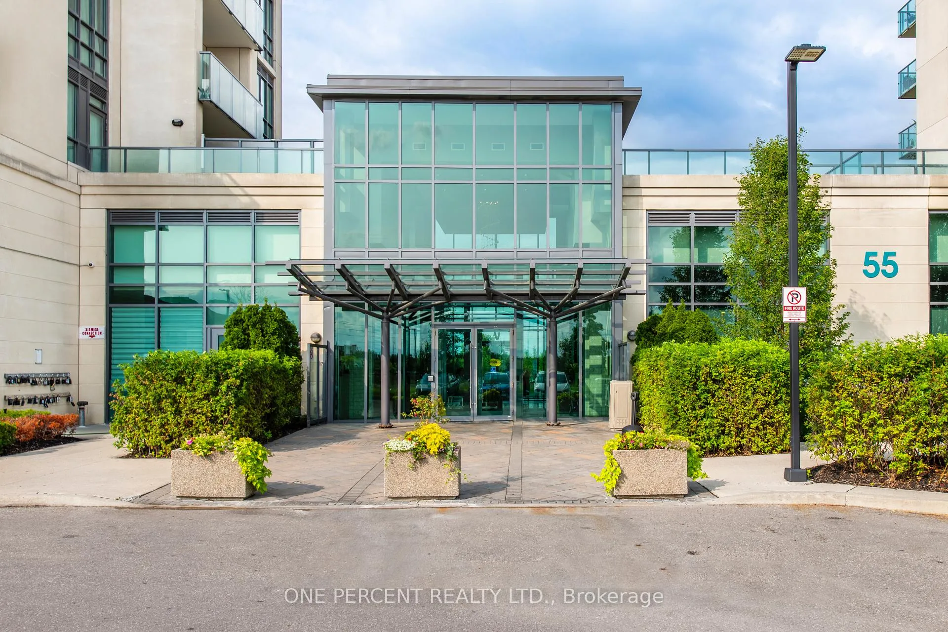 Photo 4 of Unit 309, 55 Yorkland Boulevard, Brampton, Goreway Drive Corridor — HOMEH