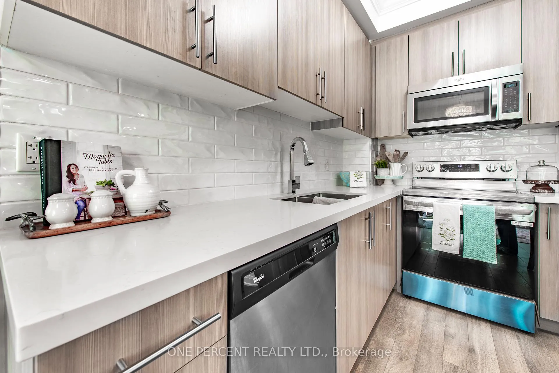 Photo 15 of Unit 309, 55 Yorkland Boulevard, Brampton, Goreway Drive Corridor — HOMEH