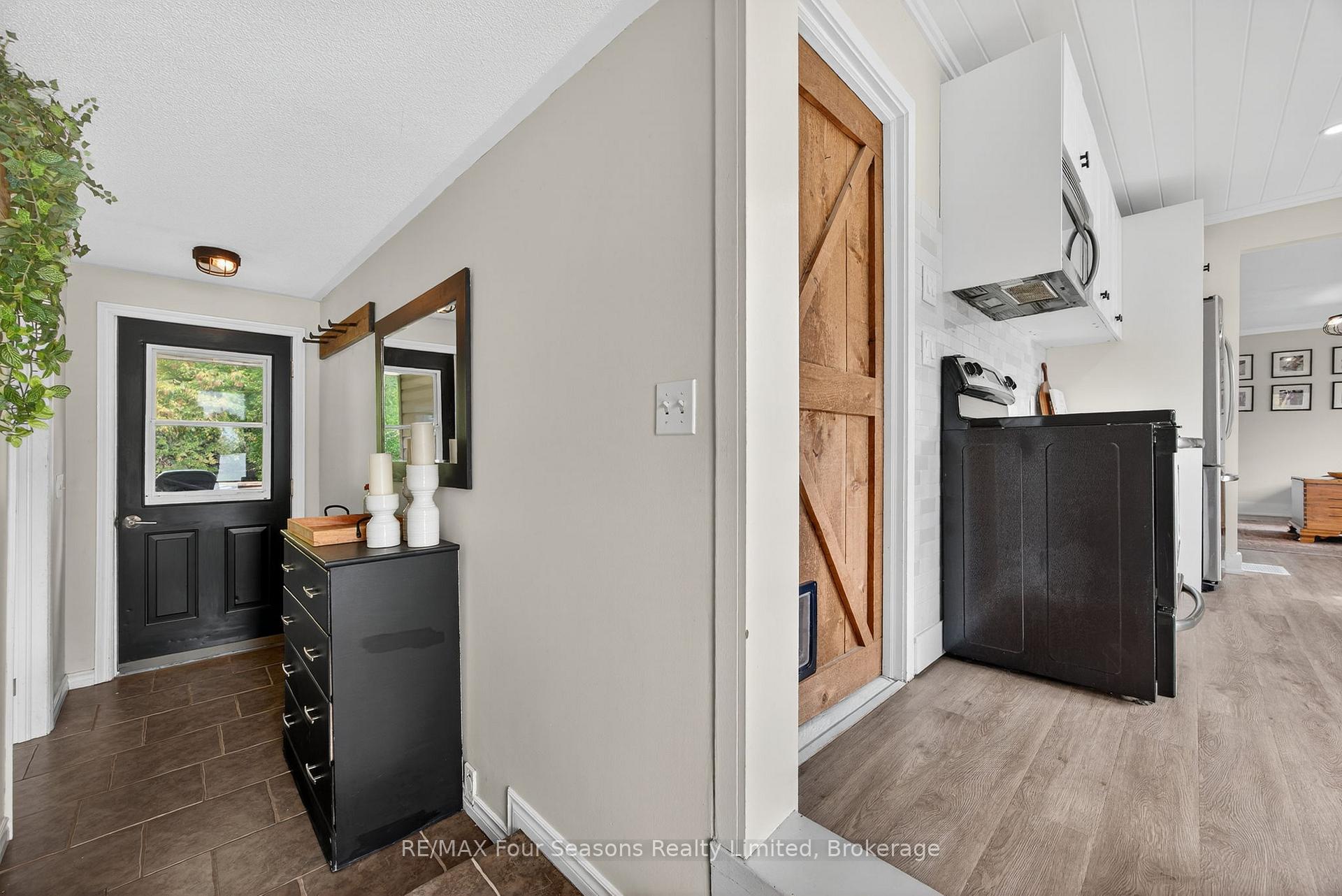 Photo 6 of 210 Brock Street, Clearview, Stayner — HOMEH