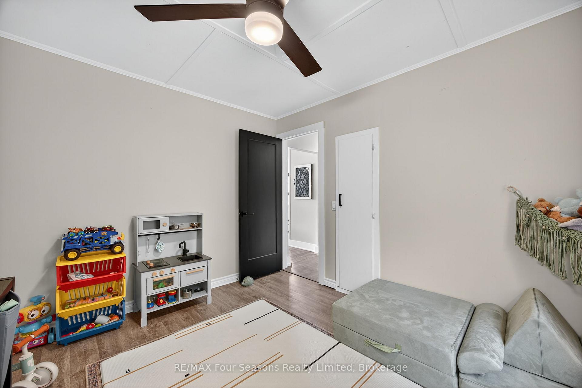 Photo 19 of 210 Brock Street, Clearview, Stayner — HOMEH
