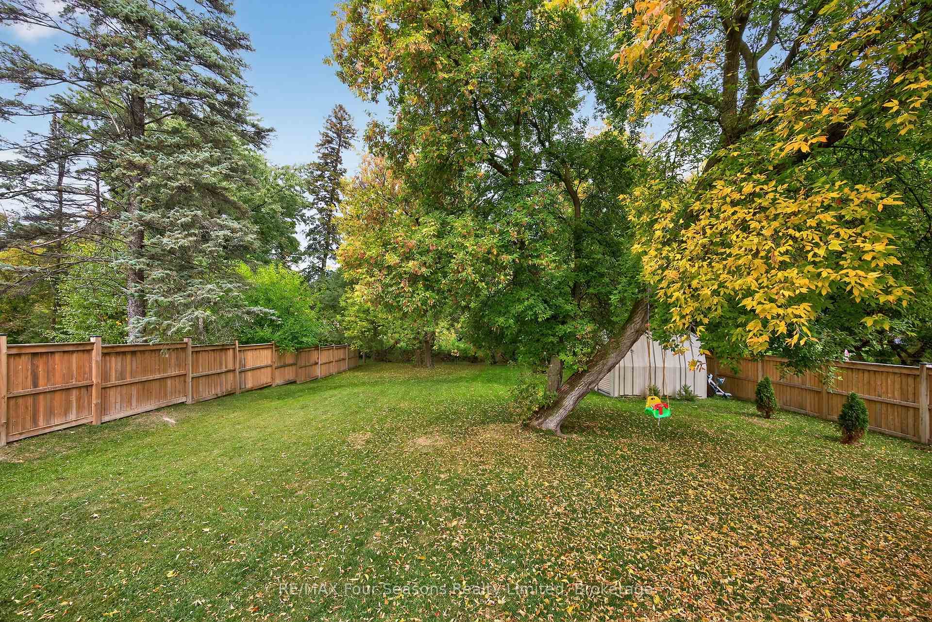 Photo 28 of 210 Brock Street, Clearview, Stayner — HOMEH