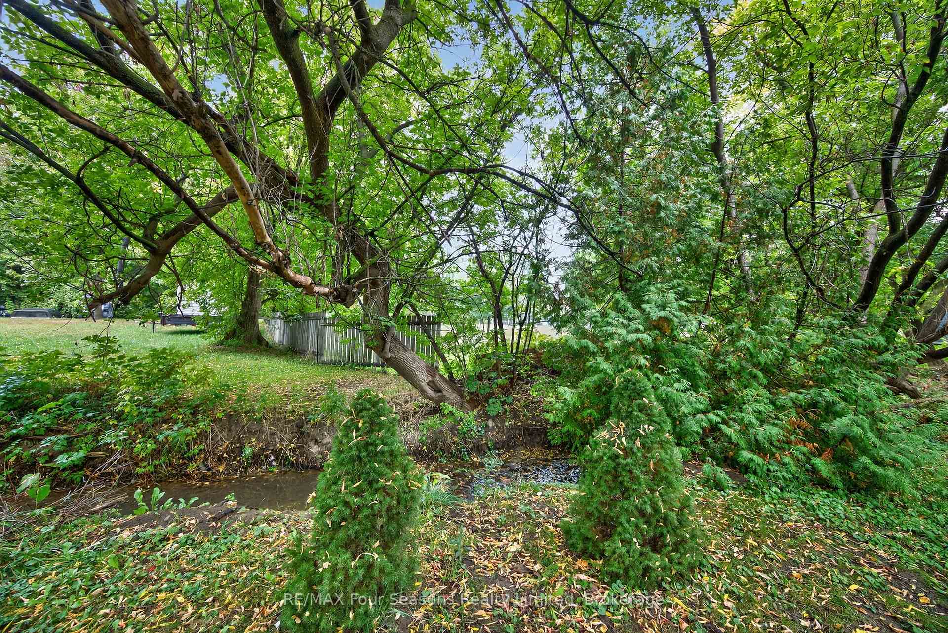 Photo 32 of 210 Brock Street, Clearview, Stayner — HOMEH