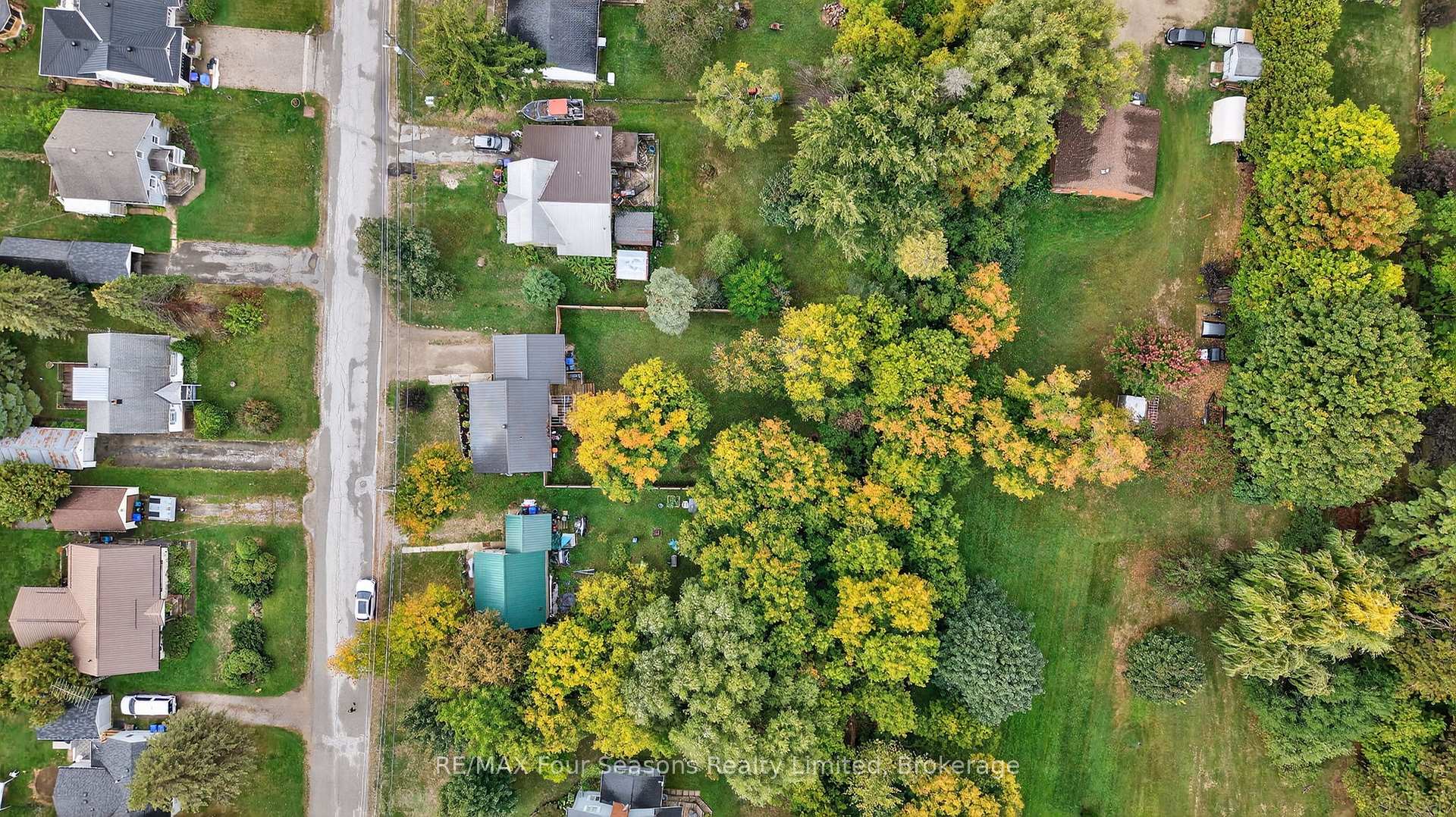 Photo 35 of 210 Brock Street, Clearview, Stayner — HOMEH