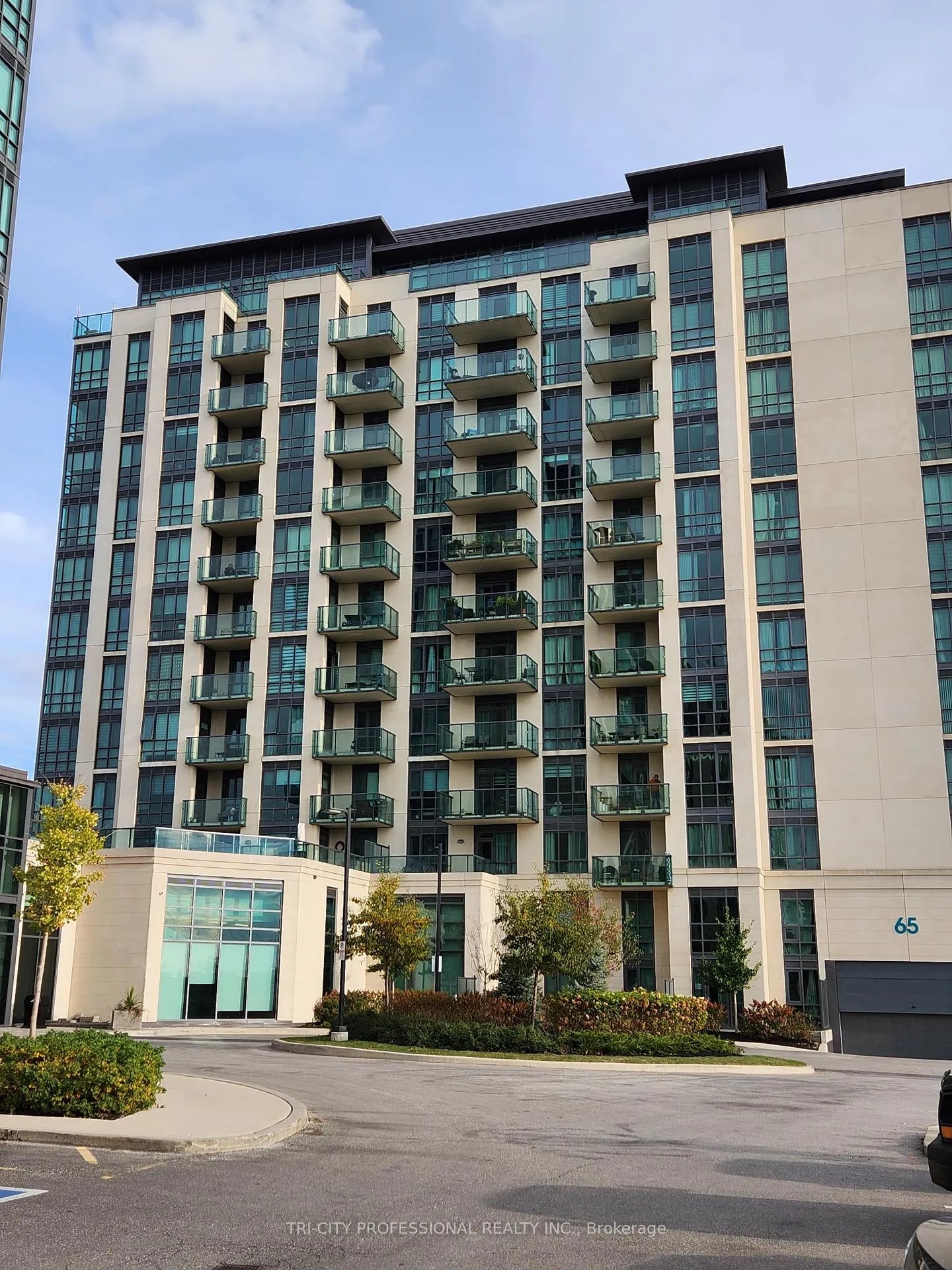 Photo 1 of Unit 402, 65 Yorkland Boulevard, Brampton, Goreway Drive Corridor — HOMEH