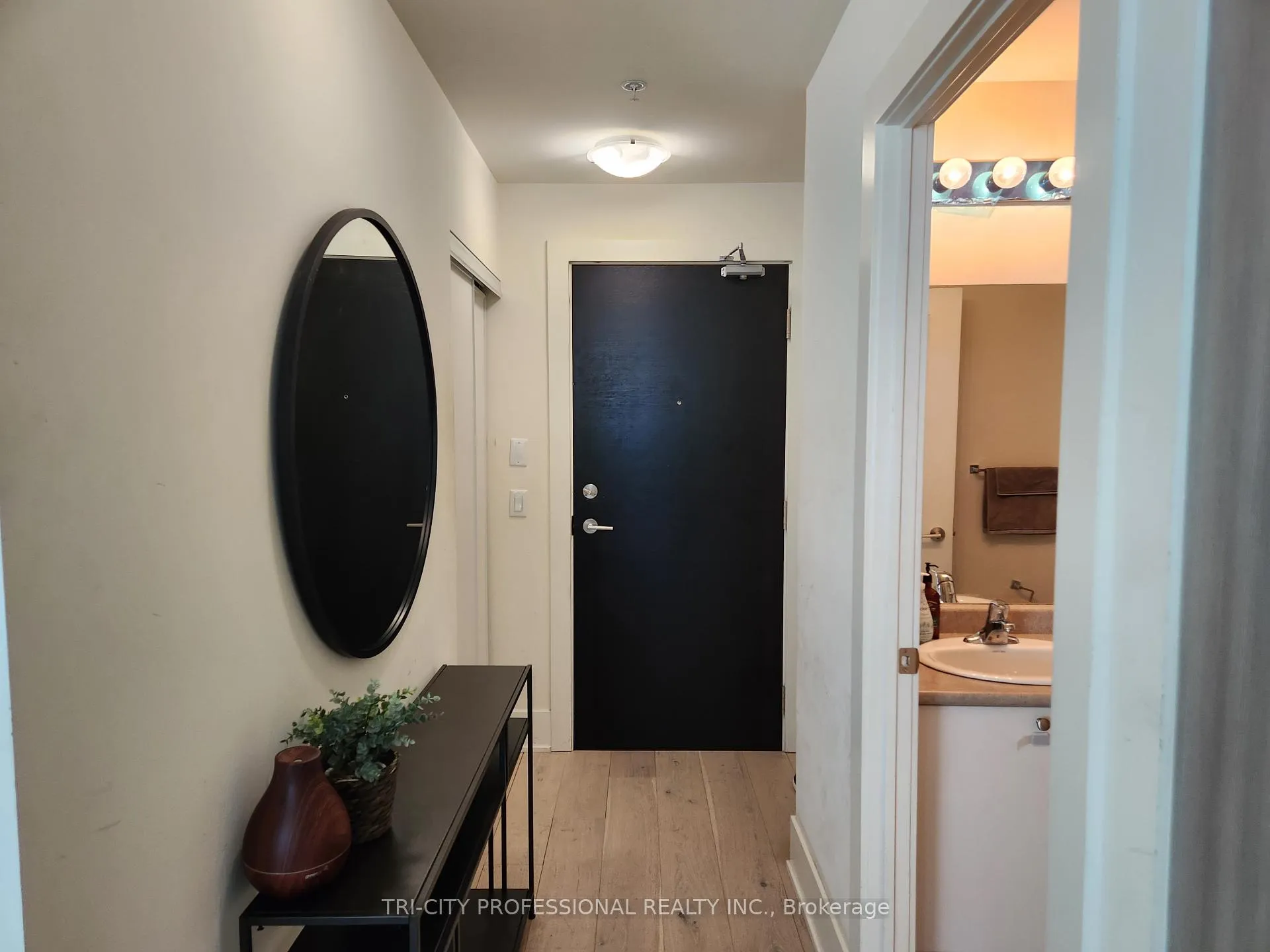 Photo 9 of Unit 402, 65 Yorkland Boulevard, Brampton, Goreway Drive Corridor — HOMEH