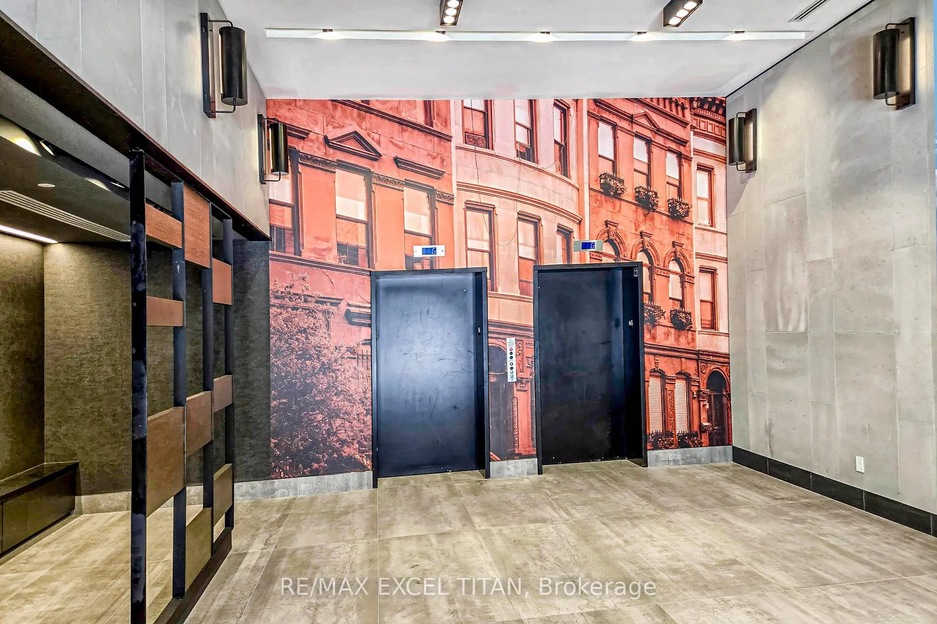 Photo 3 of Unit 411, 38 Simcoe Promenade, Markham, Unionville — HOMEH