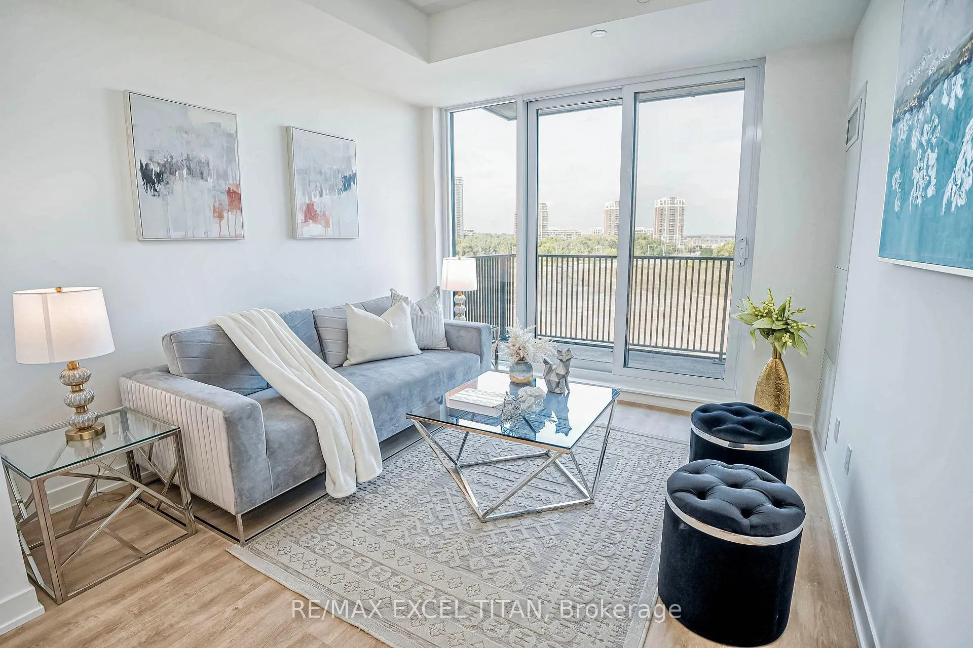 Photo 9 of Unit 411, 38 Simcoe Promenade, Markham, Unionville — HOMEH