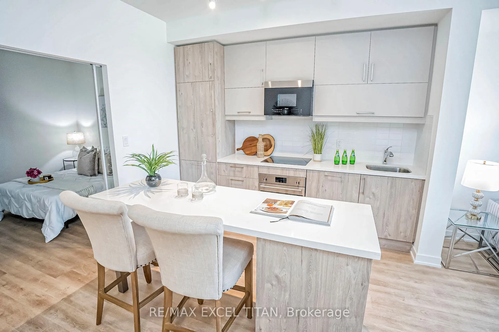 Photo 18 of Unit 411, 38 Simcoe Promenade, Markham, Unionville — HOMEH