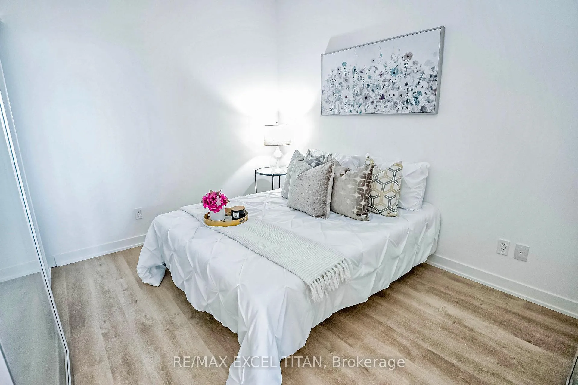 Photo 27 of Unit 411, 38 Simcoe Promenade, Markham, Unionville — HOMEH