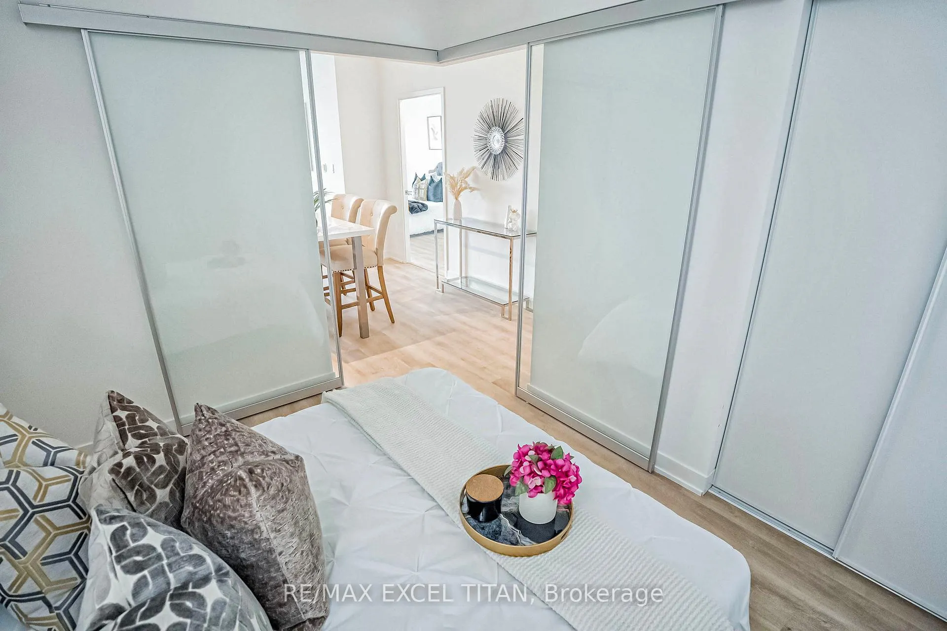 Photo 30 of Unit 411, 38 Simcoe Promenade, Markham, Unionville — HOMEH
