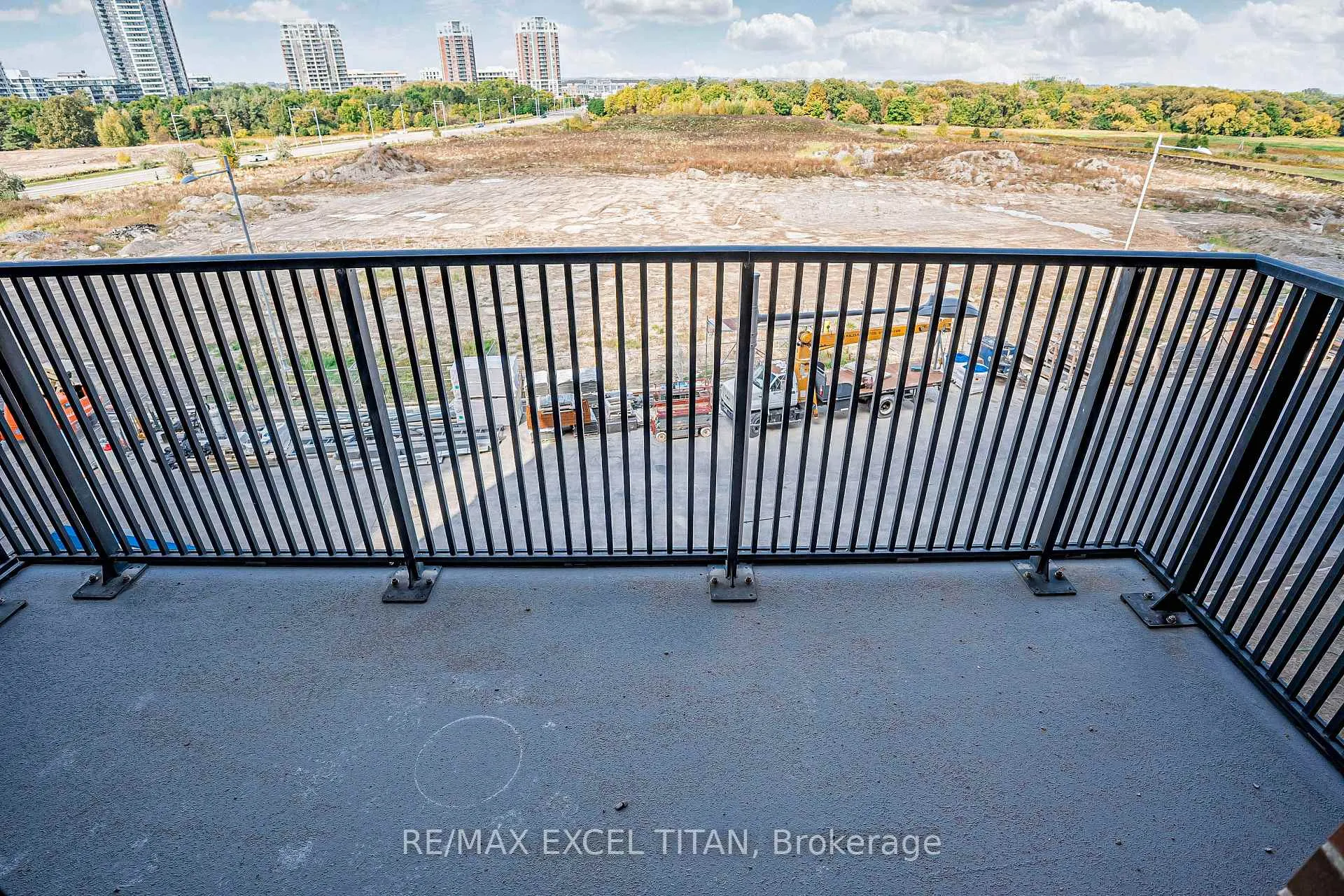 Photo 34 of Unit 411, 38 Simcoe Promenade, Markham, Unionville — HOMEH