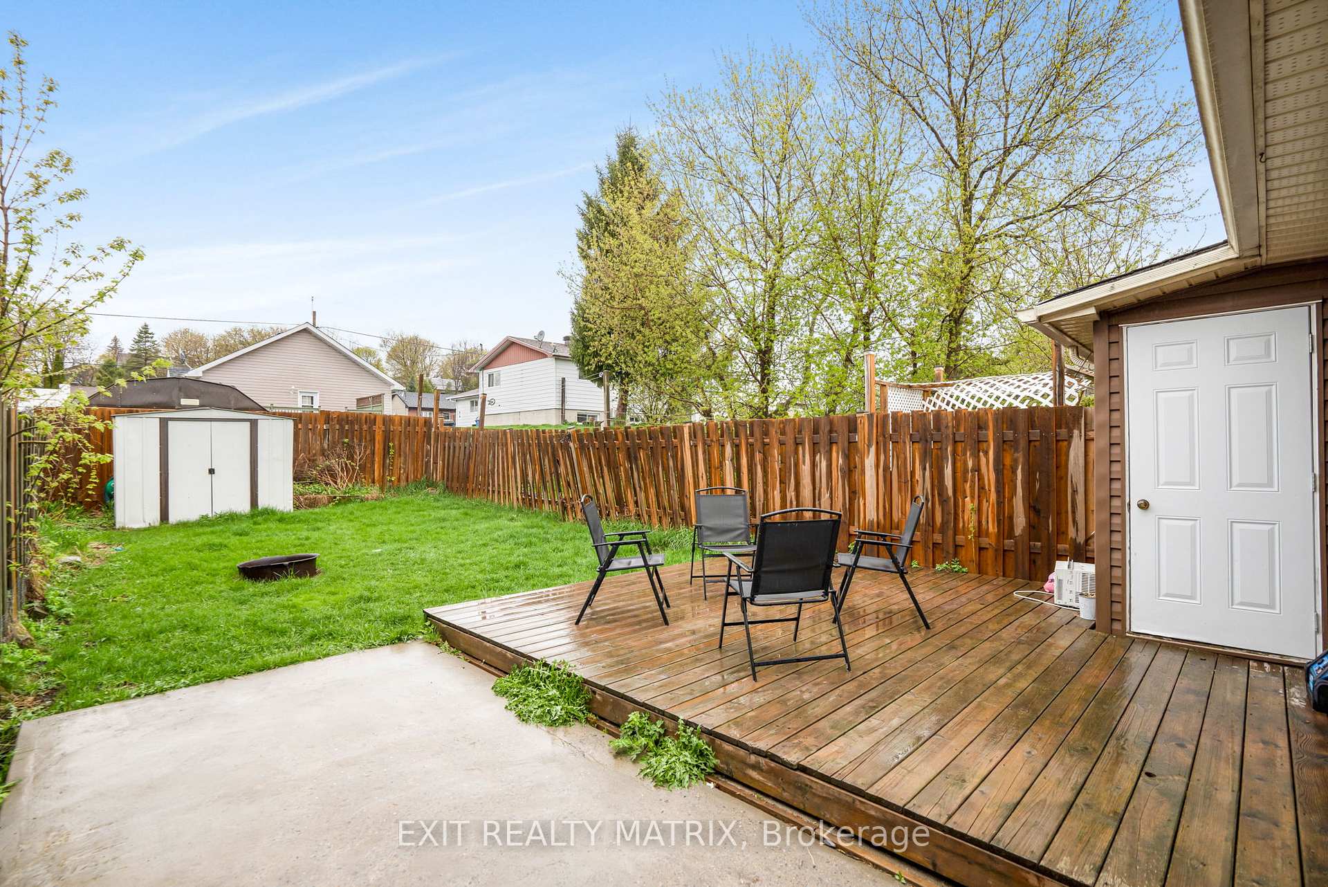 Photo 19 of Unit B, 72 Boyd Street, Champlain, Vankleek Hill — HOMEH