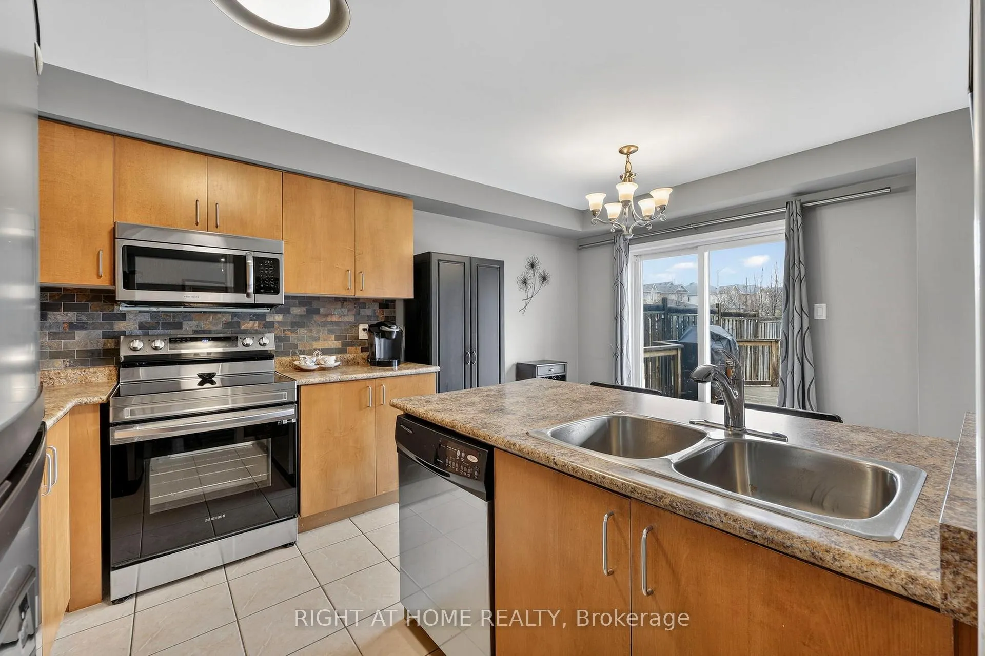 Photo 11 of 65 Bird Street, Barrie, Edgehill Drive — HOMEH