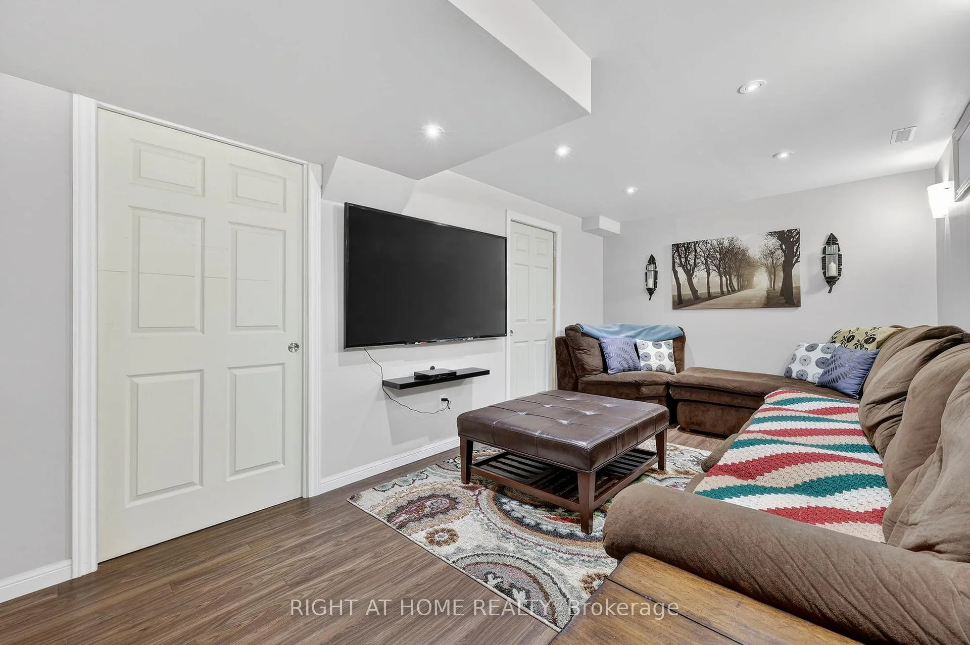 Photo 29 of 65 Bird Street, Barrie, Edgehill Drive — HOMEH