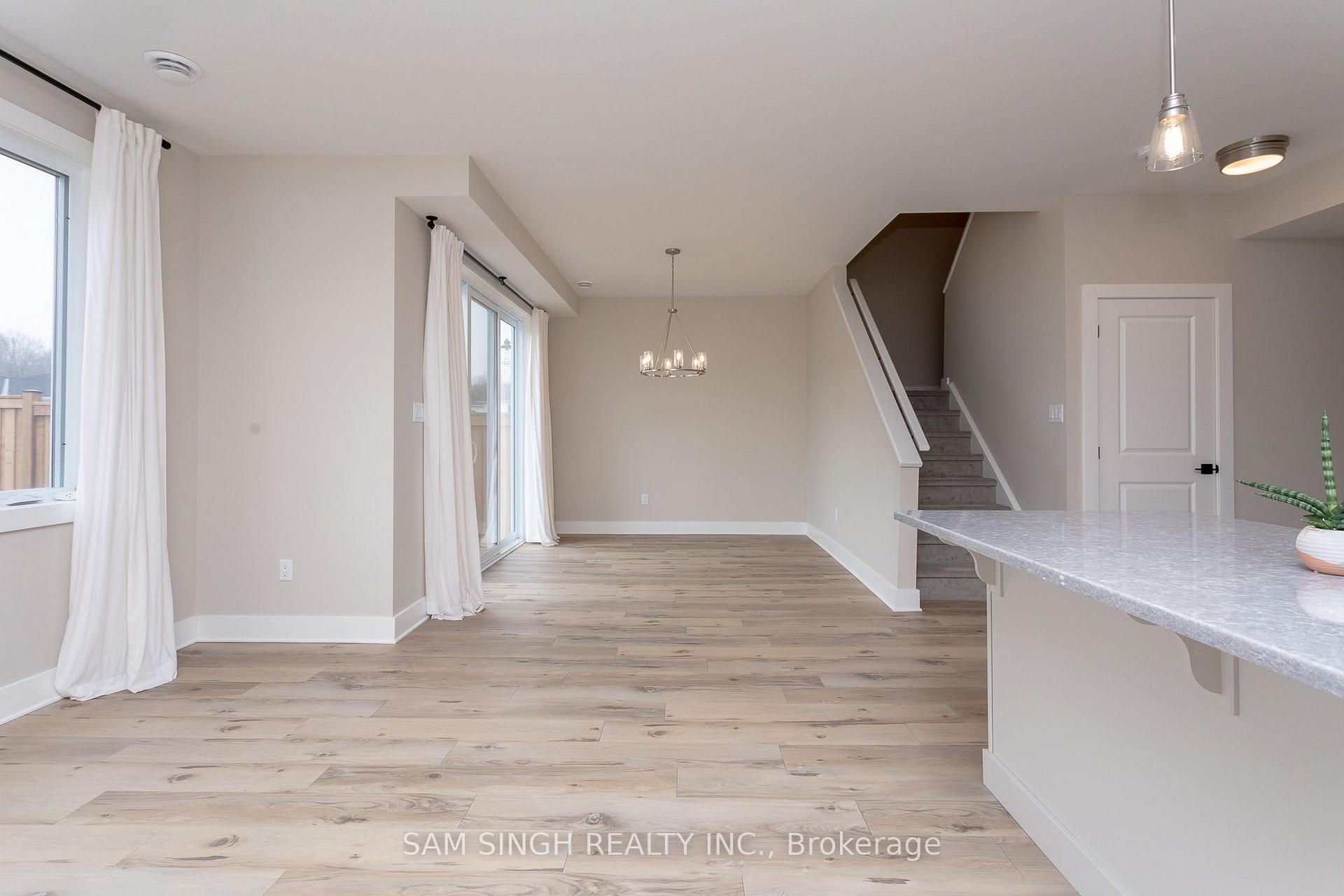 Photo 8 of 110 Sandcastle Key Drive, Central Elgin, Rural Central Elgin — HOMEH