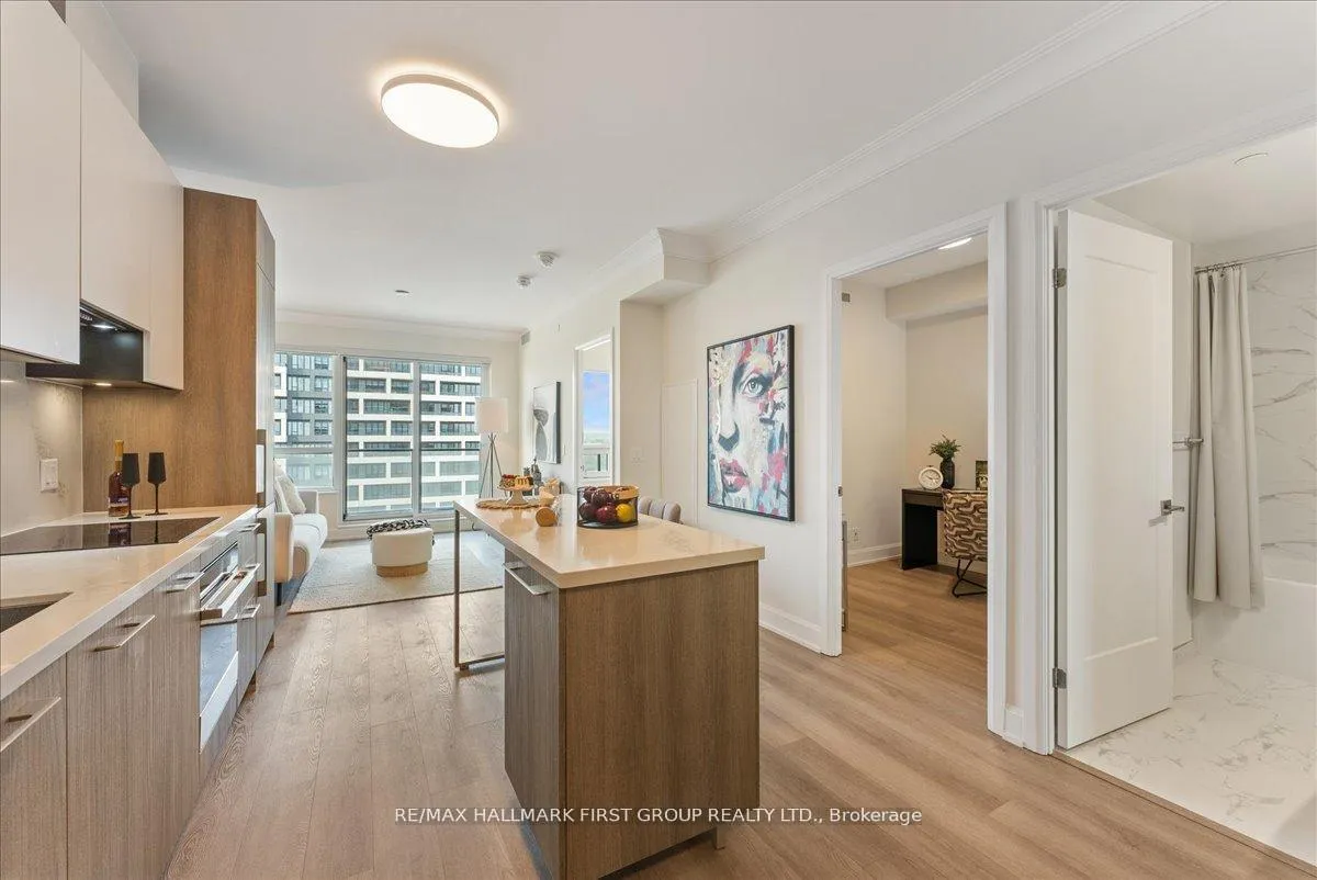 Photo 2 of Unit 1608, 8 Water Walk Drive, Markham, Unionville — HOMEH