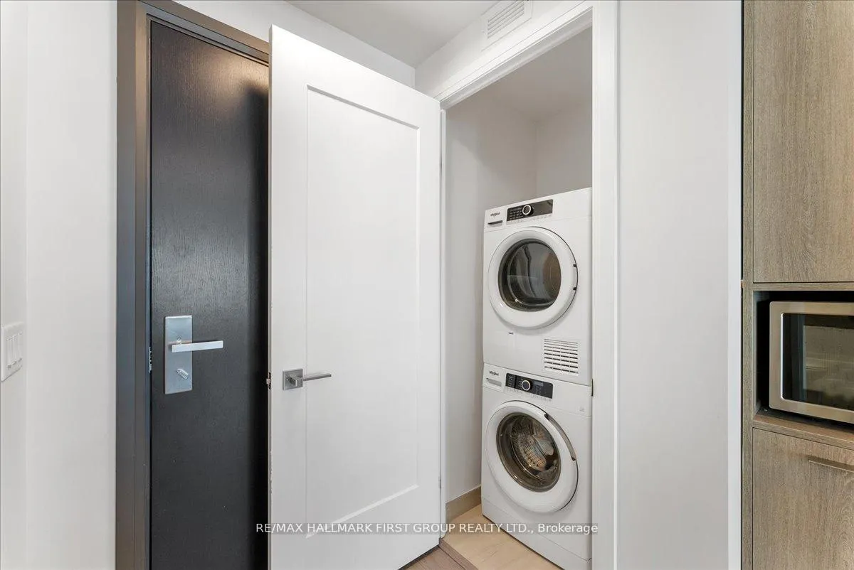 Photo 18 of Unit 1608, 8 Water Walk Drive, Markham, Unionville — HOMEH