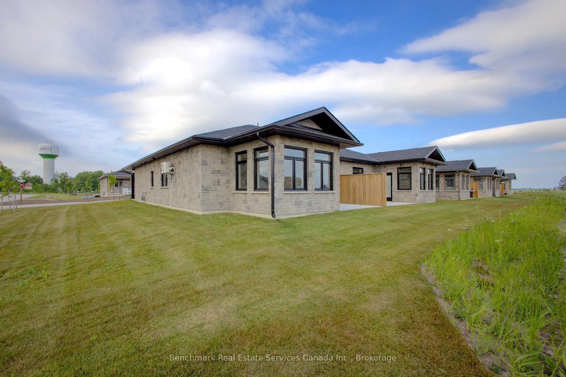 Photo 18 of 65 Cavalier Crescent, Huron-Kinloss — HOMEH