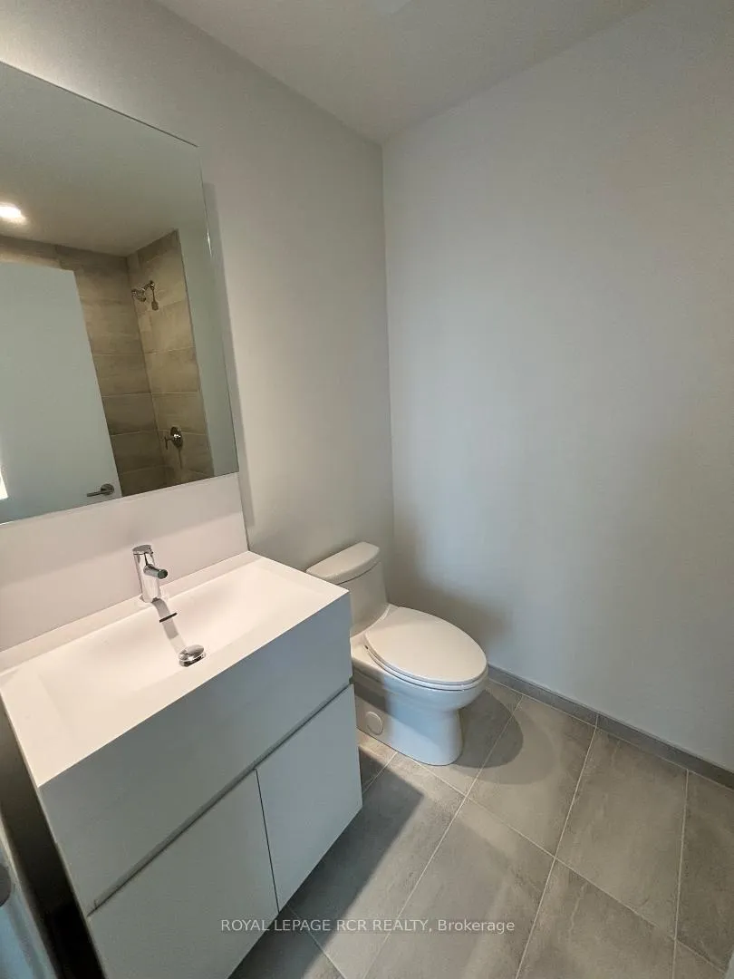 Photo 9 of Unit 2202, 39 Mary Street, Barrie, City Centre — HOMEH