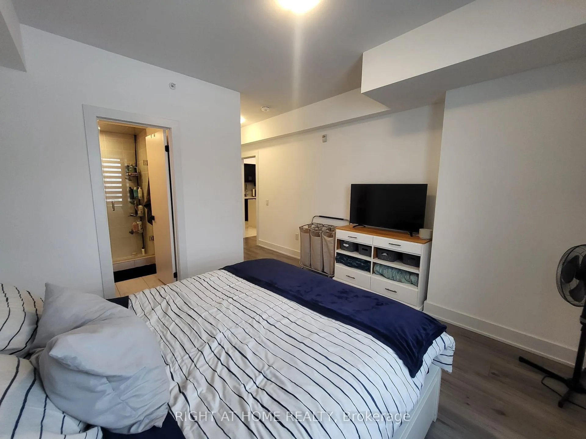 Photo 9 of Unit 207, 5 Chef Lane, Barrie, Rural Barrie Southeast — HOMEH