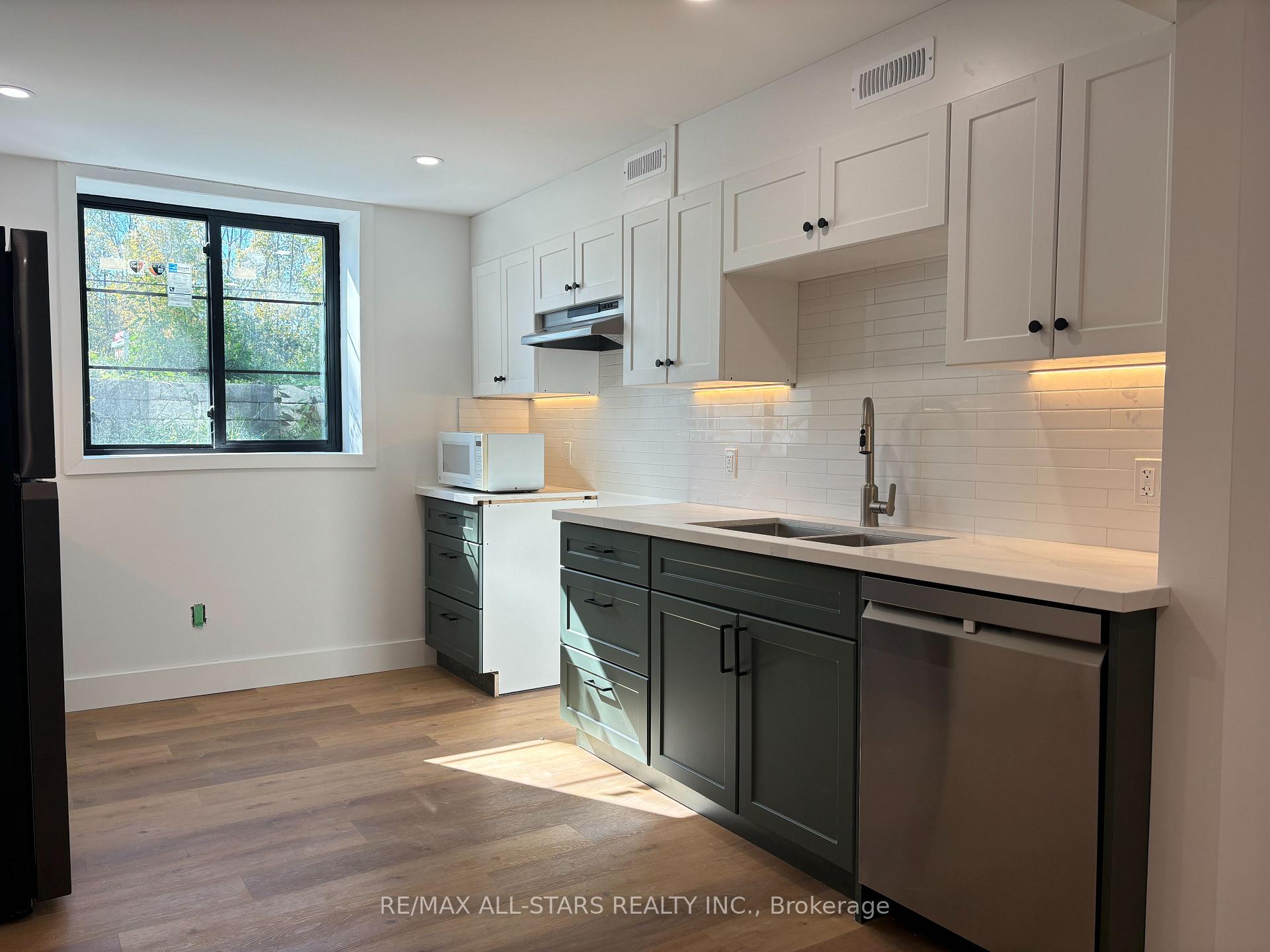 Photo 3 of Unit A, 1678 Metro Road, Georgina, Historic Lakeshore Communities — HOMEH