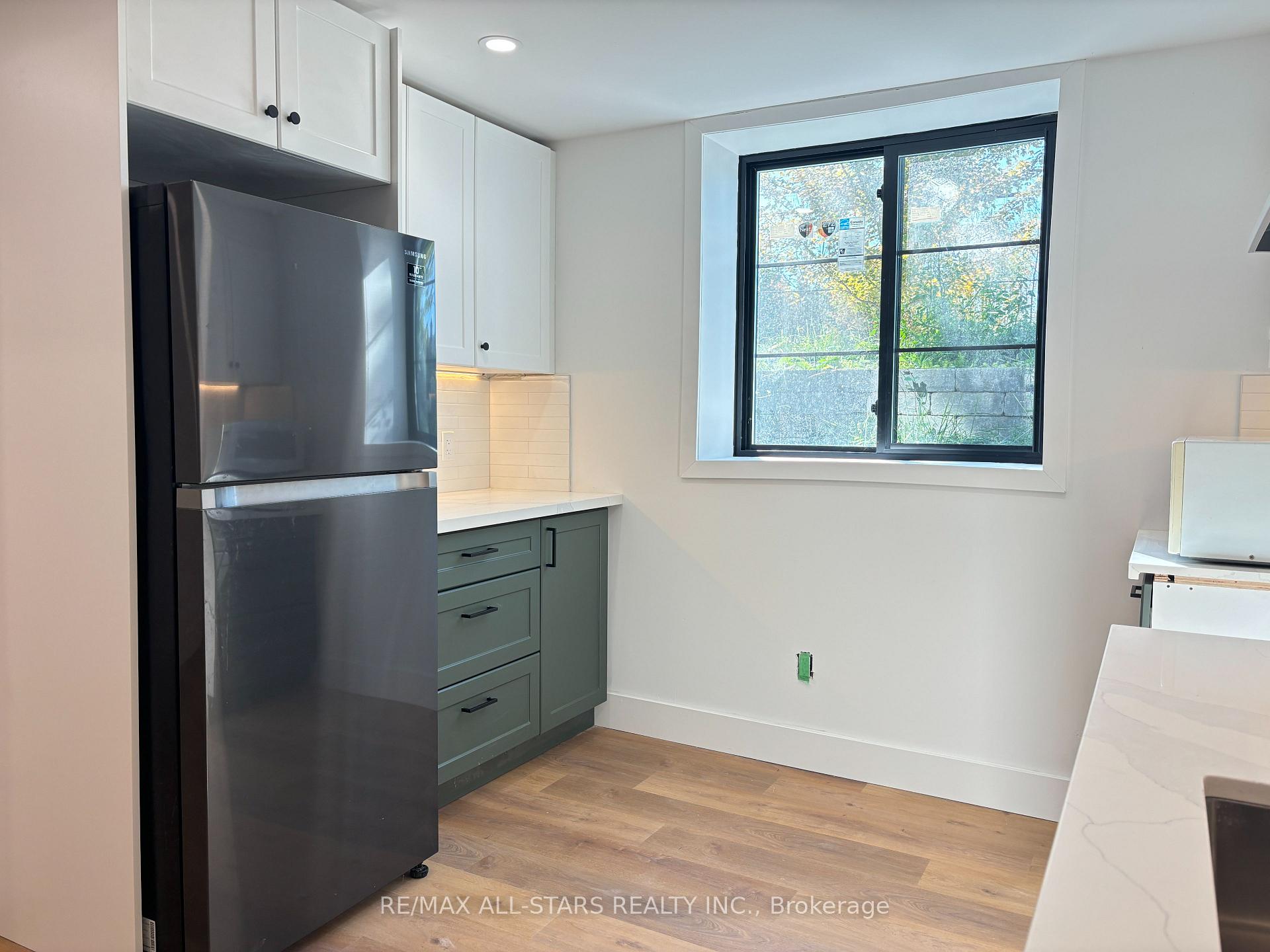 Photo 4 of Unit A, 1678 Metro Road, Georgina, Historic Lakeshore Communities — HOMEH